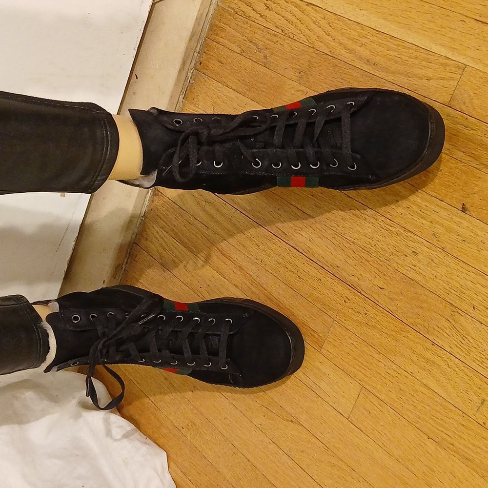 🔥 🔥 Like New Gucci Black Suede & Fur High Top Booties - Picture 11 of 16